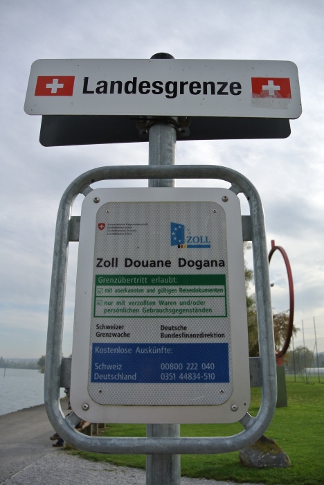 Schild Landesgrenze Schweiz